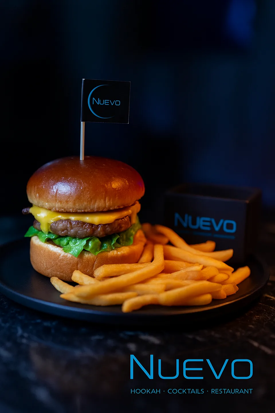 Burger mit Pommes