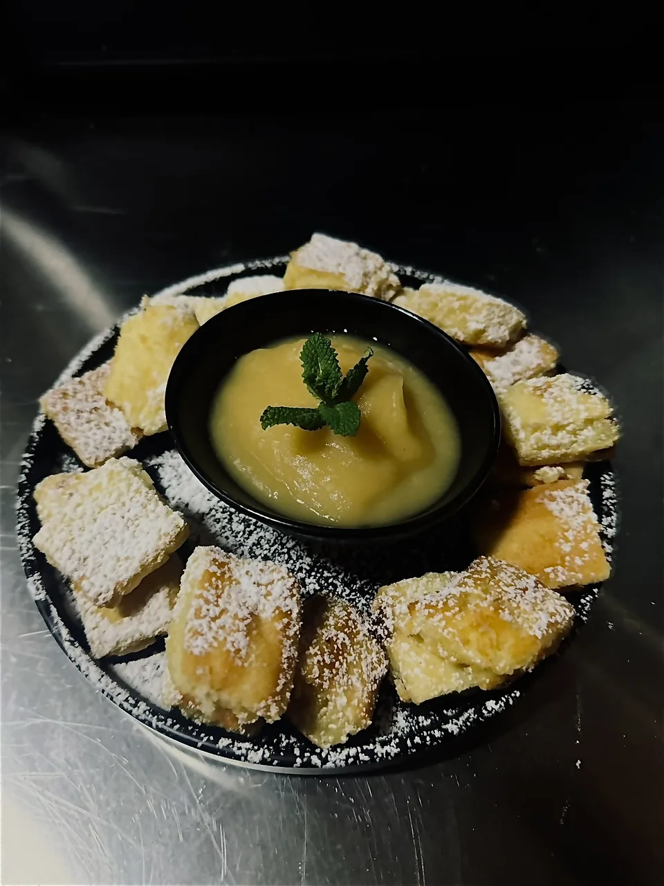 Kaiserschmarrn mit Apfelmus